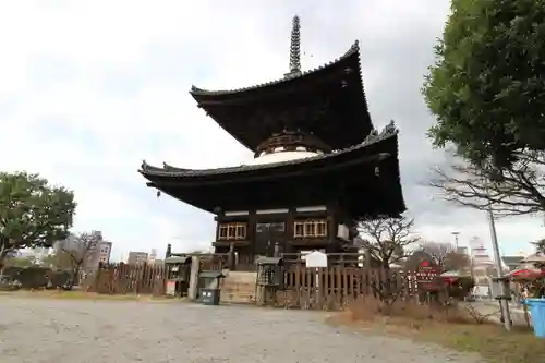 愛染堂勝鬘院の塔