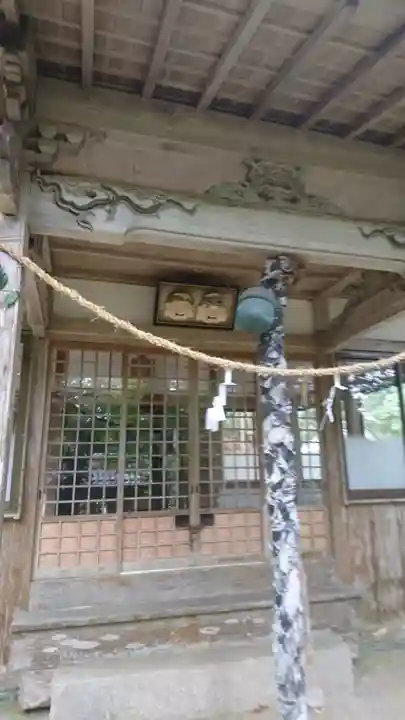丸田神社の本殿・本堂