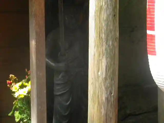 岩窟不動尊(巌窟不動尊/窟堂不動尊/窟堂/岩屋堂)の山門・神門