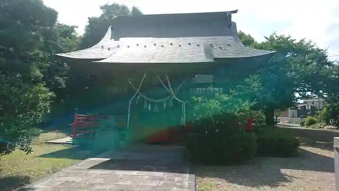 神明社の本殿