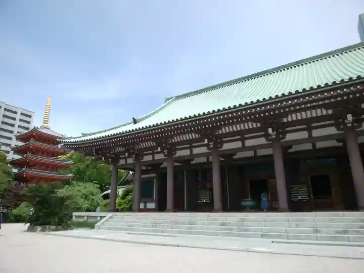 東長寺の本殿・本堂