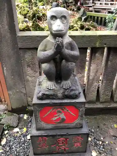 小野照崎神社の像