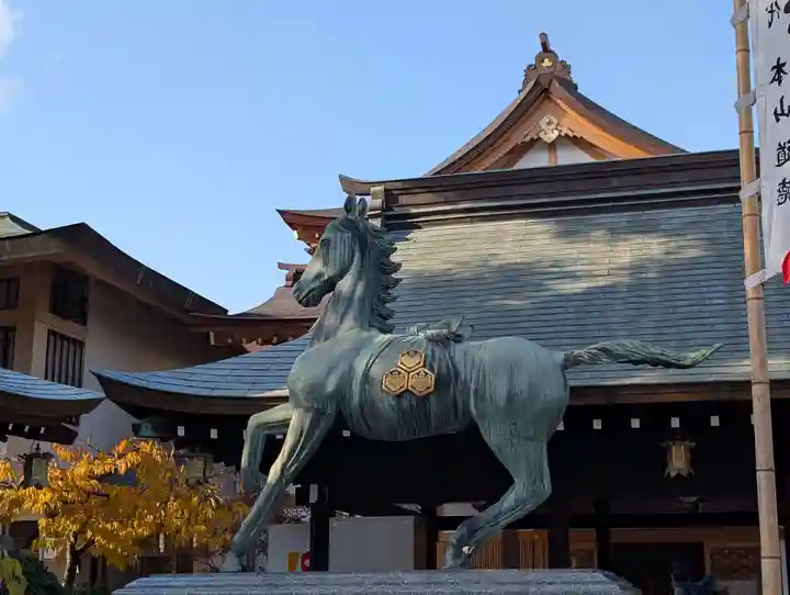 櫛田神社の像