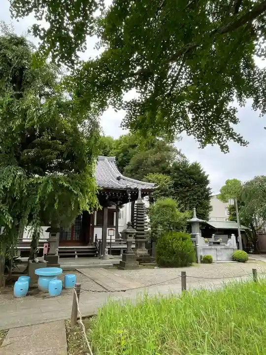 常圓寺の{uncategorized: "未分類", other: "その他", undefined: "問題あり", building: "その他建物", grave: "お墓", sacred_gate: "鳥居", guardian: "狛犬", statue: "像", buddha: "仏像", history: "歴史", nature: "自然", garden: "庭園", animal: "動物", pagoda: "塔", temizu: "手水舎", mountain_gate: "山門・神門", sanctuary: "本殿・本堂", subordinate: "末社・摂社", art: "芸術", scenery: "景色", jizo: "地蔵", ema: "絵馬", goshuin: "御朱印", omikuji: "おみくじ", items: "授与品その他", amulet: "お守り", goshuincho: "御朱印帳", eats: "食事", festival: "お祭り", votive_dance: "神楽", shichigosan: "七五三参", wedding: "結婚式", experience: "体験その他", initially: "初詣", around: "周辺", anti_infection: "感染症対策"}