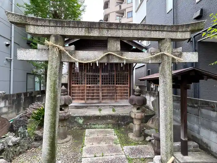 於春稲荷神社(東京都)