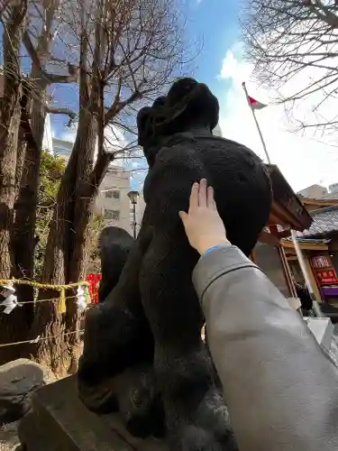 日本橋日枝神社の{uncategorized: "未分類", other: "その他", undefined: "問題あり", building: "その他建物", grave: "お墓", sacred_gate: "鳥居", guardian: "狛犬", statue: "像", buddha: "仏像", history: "歴史", nature: "自然", garden: "庭園", animal: "動物", pagoda: "塔", temizu: "手水舎", mountain_gate: "山門・神門", sanctuary: "本殿・本堂", subordinate: "末社・摂社", art: "芸術", scenery: "景色", jizo: "地蔵", ema: "絵馬", goshuin: "御朱印", omikuji: "おみくじ", items: "授与品その他", amulet: "お守り", goshuincho: "御朱印帳", eats: "食事", festival: "お祭り", votive_dance: "神楽", shichigosan: "七五三参", wedding: "結婚式", experience: "体験その他", initially: "初詣", around: "周辺", anti_infection: "感染症対策"}