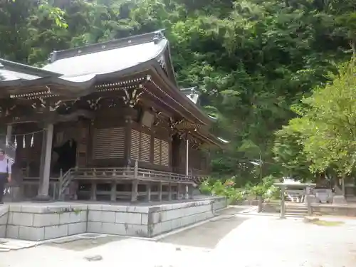 御霊神社の本殿・本堂