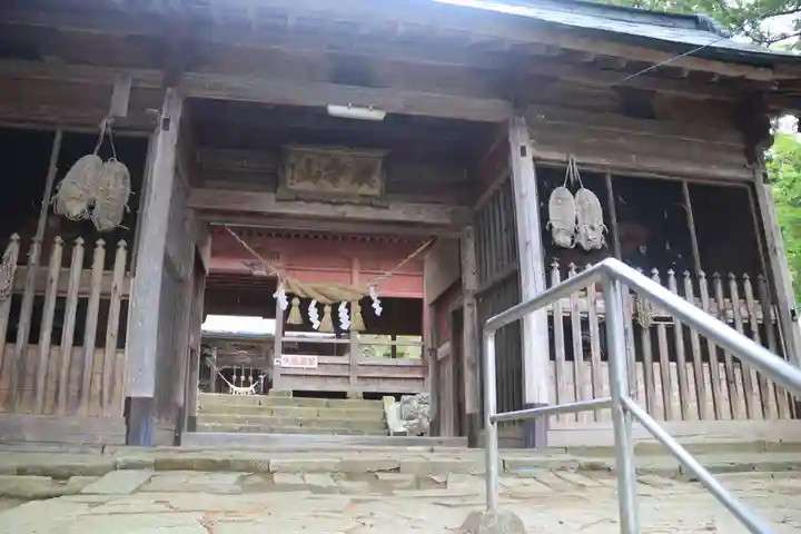 田村神社の山門・神門
