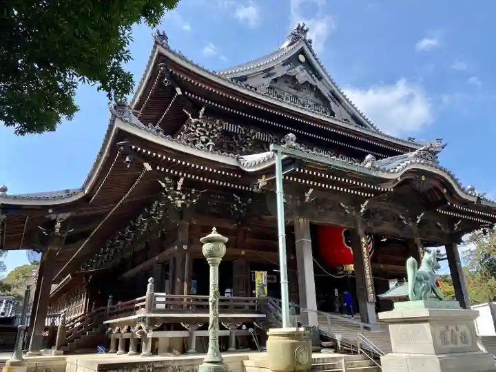 豊川閣 妙厳寺の本殿・本堂