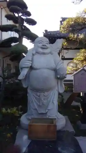 良観寺の像