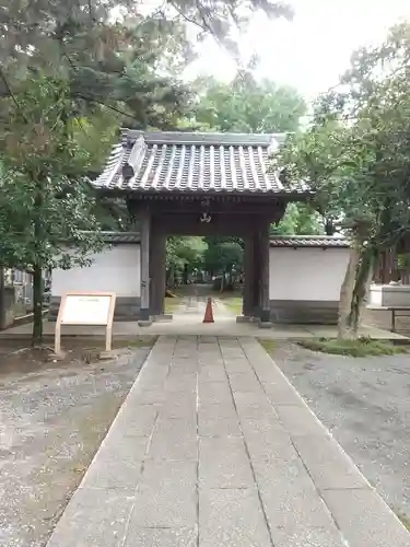 長久寺の山門