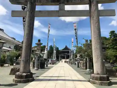 豊川閣　妙厳寺の鳥居