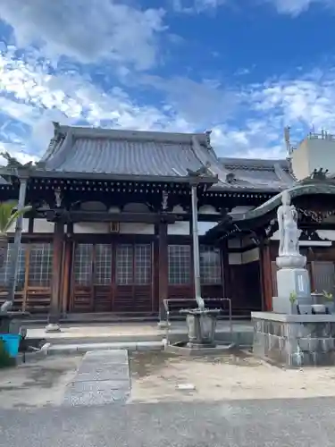 霊山寺の本殿・本堂
