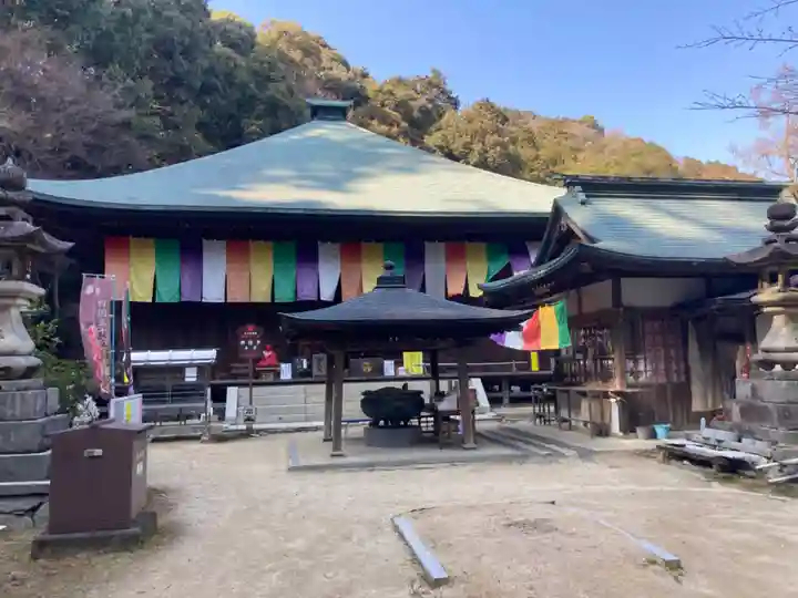 西山興隆寺の本殿・本堂