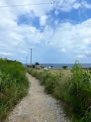 ハート岩恋守神社(沖縄県)