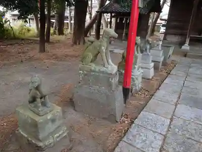 美濃輪稲荷神社の狛犬