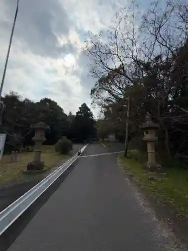 長浜神社の{uncategorized: "未分類", other: "その他", undefined: "問題あり", building: "その他建物", grave: "お墓", sacred_gate: "鳥居", guardian: "狛犬", statue: "像", buddha: "仏像", history: "歴史", nature: "自然", garden: "庭園", animal: "動物", pagoda: "塔", temizu: "手水舎", mountain_gate: "山門・神門", sanctuary: "本殿・本堂", subordinate: "末社・摂社", art: "芸術", scenery: "景色", jizo: "地蔵", ema: "絵馬", goshuin: "御朱印", omikuji: "おみくじ", items: "授与品その他", amulet: "お守り", goshuincho: "御朱印帳", eats: "食事", festival: "お祭り", votive_dance: "神楽", shichigosan: "七五三参", wedding: "結婚式", experience: "体験その他", initially: "初詣", around: "周辺", anti_infection: "感染症対策"}