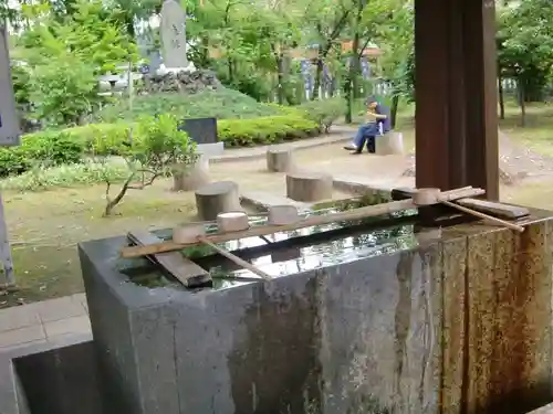 川口神社の手水