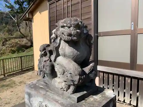 神明神社の狛犬