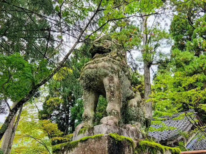 雄山神社中宮祈願殿(富山県)