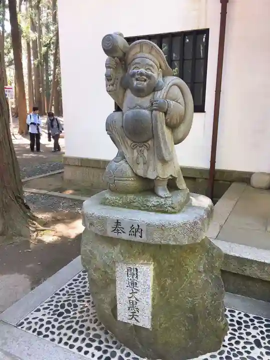 豊川閣 妙厳寺の像