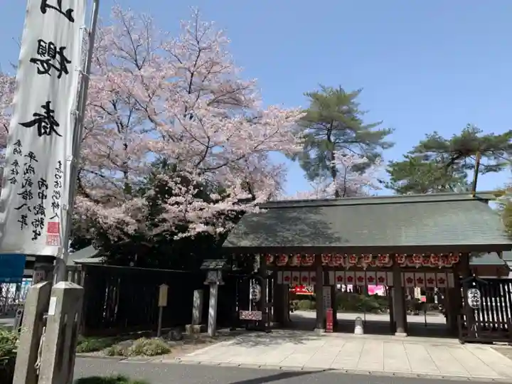 櫻木神社の山門・神門