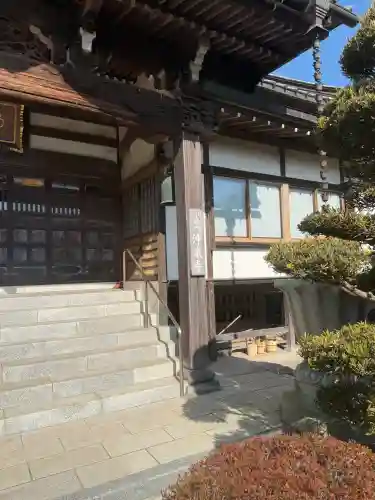 浄泉寺の{uncategorized: "未分類", other: "その他", undefined: "問題あり", building: "その他建物", grave: "お墓", sacred_gate: "鳥居", guardian: "狛犬", statue: "像", buddha: "仏像", history: "歴史", nature: "自然", garden: "庭園", animal: "動物", pagoda: "塔", temizu: "手水舎", mountain_gate: "山門・神門", sanctuary: "本殿・本堂", subordinate: "末社・摂社", art: "芸術", scenery: "景色", jizo: "地蔵", ema: "絵馬", goshuin: "御朱印", omikuji: "おみくじ", items: "授与品その他", amulet: "お守り", goshuincho: "御朱印帳", eats: "食事", festival: "お祭り", votive_dance: "神楽", shichigosan: "七五三参", wedding: "結婚式", experience: "体験その他", initially: "初詣", around: "周辺", anti_infection: "感染症対策"}