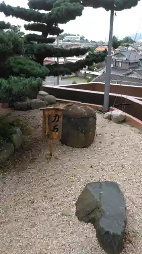 観音寺の庭園