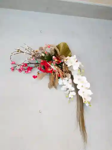 鈴鹿明神社の{uncategorized: "未分類", other: "その他", undefined: "問題あり", building: "その他建物", grave: "お墓", sacred_gate: "鳥居", guardian: "狛犬", statue: "像", buddha: "仏像", history: "歴史", nature: "自然", garden: "庭園", animal: "動物", pagoda: "塔", temizu: "手水舎", mountain_gate: "山門・神門", sanctuary: "本殿・本堂", subordinate: "末社・摂社", art: "芸術", scenery: "景色", jizo: "地蔵", ema: "絵馬", goshuin: "御朱印", omikuji: "おみくじ", items: "授与品その他", amulet: "お守り", goshuincho: "御朱印帳", eats: "食事", festival: "お祭り", votive_dance: "神楽", shichigosan: "七五三参", wedding: "結婚式", experience: "体験その他", initially: "初詣", around: "周辺", anti_infection: "感染症対策"}