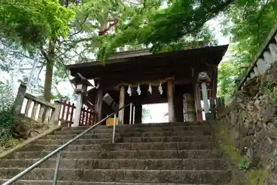唐澤山神社の山門・神門