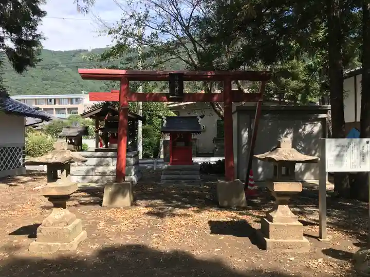 水上布奈山神社の末社・摂社