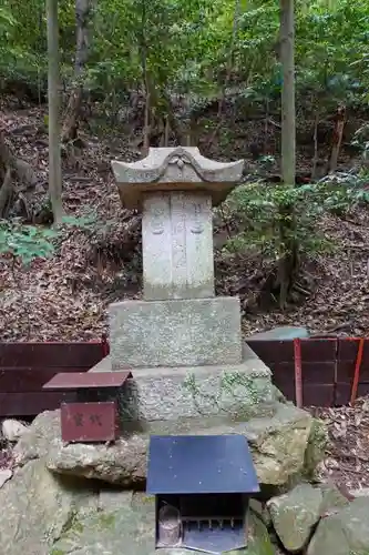 朝護孫子寺の末社・摂社