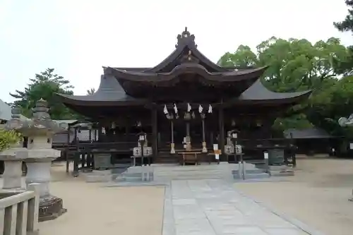 白鳥神社の本殿・本堂