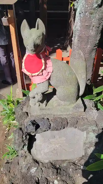 花園稲荷神社の狛犬