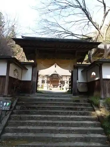 乾徳寺の山門