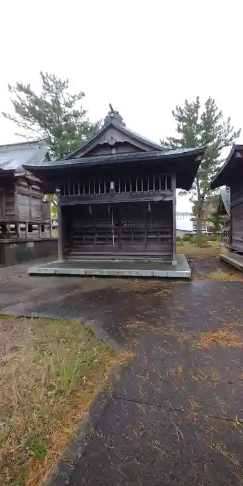 諏訪神社の建物その他