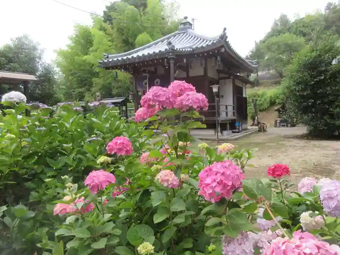 宝光院の本殿