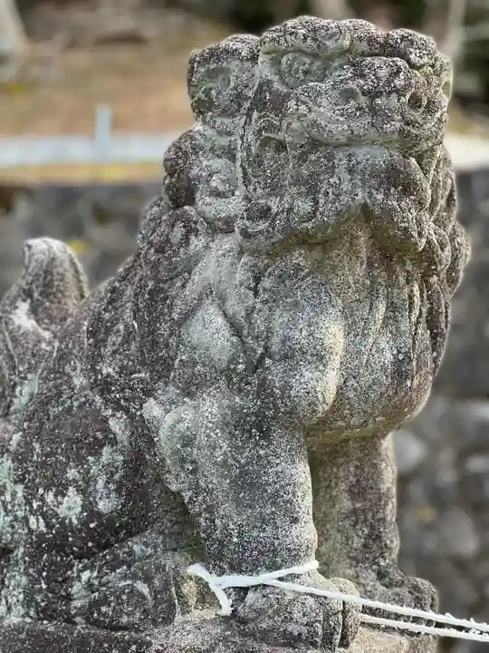 大豊神社の狛犬