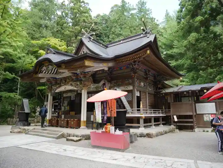 宝登山神社の本殿・本堂