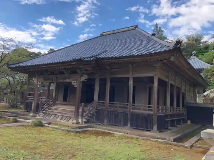 瀧谷寺の本殿・本堂