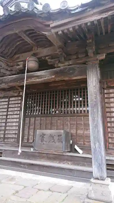 稲荷神社の本殿