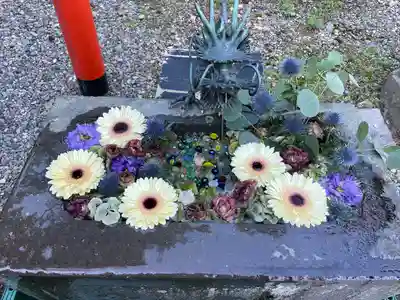 鶴若稲荷神社の手水舎