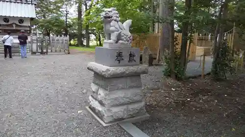 旭川神社の狛犬