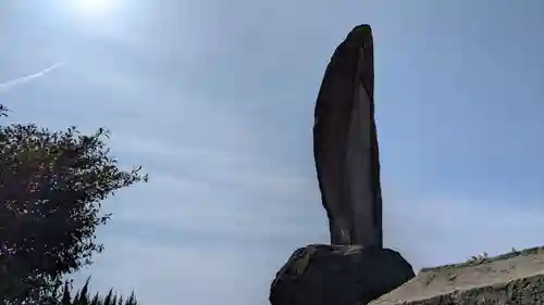 祠（田中支隊記念碑）のその他建物