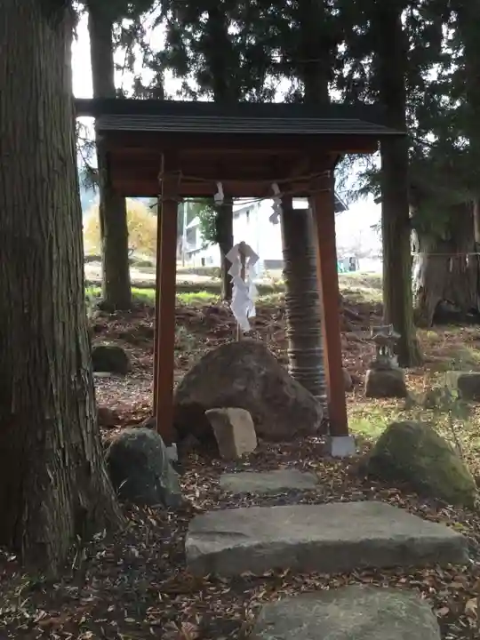 山家神社の末社・摂社