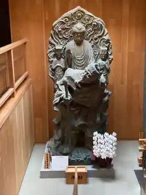 善光寺大本願の仏像