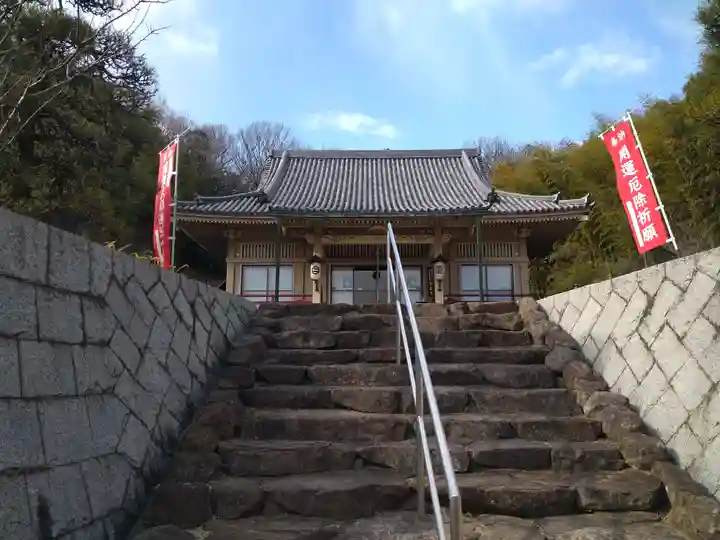 駕龍寺の本殿・本堂