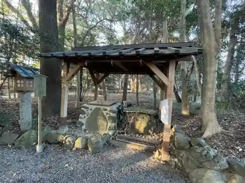 磯神社の{uncategorized: "未分類", other: "その他", undefined: "問題あり", building: "その他建物", grave: "お墓", sacred_gate: "鳥居", guardian: "狛犬", statue: "像", buddha: "仏像", history: "歴史", nature: "自然", garden: "庭園", animal: "動物", pagoda: "塔", temizu: "手水舎", mountain_gate: "山門・神門", sanctuary: "本殿・本堂", subordinate: "末社・摂社", art: "芸術", scenery: "景色", jizo: "地蔵", ema: "絵馬", goshuin: "御朱印", omikuji: "おみくじ", items: "授与品その他", amulet: "お守り", goshuincho: "御朱印帳", eats: "食事", festival: "お祭り", votive_dance: "神楽", shichigosan: "七五三参", wedding: "結婚式", experience: "体験その他", initially: "初詣", around: "周辺", anti_infection: "感染症対策"}