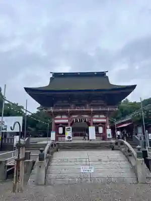 津島神社の山門・神門