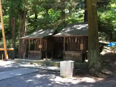 諏訪大社下社春宮の末社・摂社